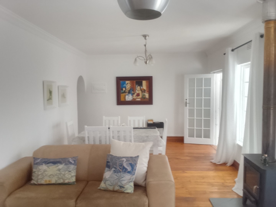 To Let  Bedroom Property for Rent in Loerie Park Western Cape